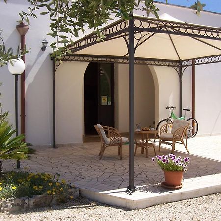 Otranto Le Sancinare Bed & Breakfast Casamassella Eksteriør bilde