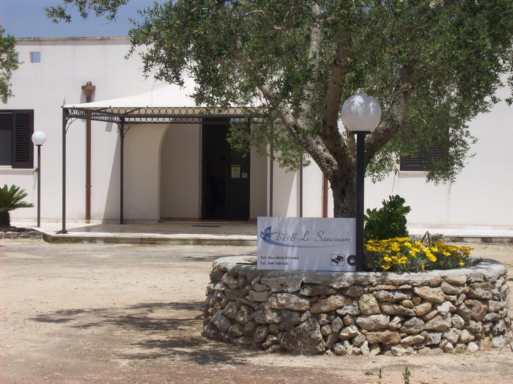 Otranto Le Sancinare Bed & Breakfast Casamassella Eksteriør bilde