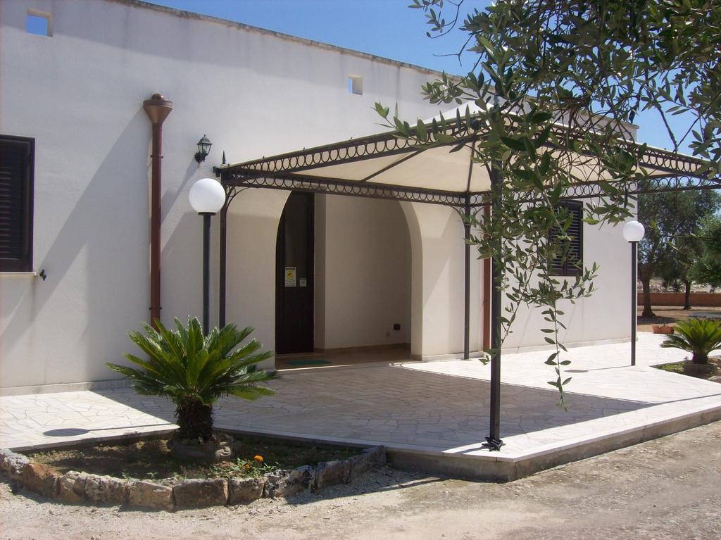 Otranto Le Sancinare Bed & Breakfast Casamassella Eksteriør bilde
