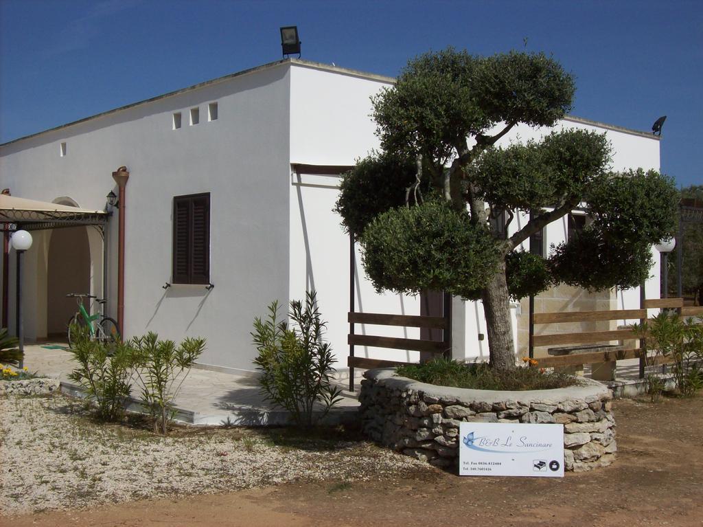 Otranto Le Sancinare Bed & Breakfast Casamassella Eksteriør bilde