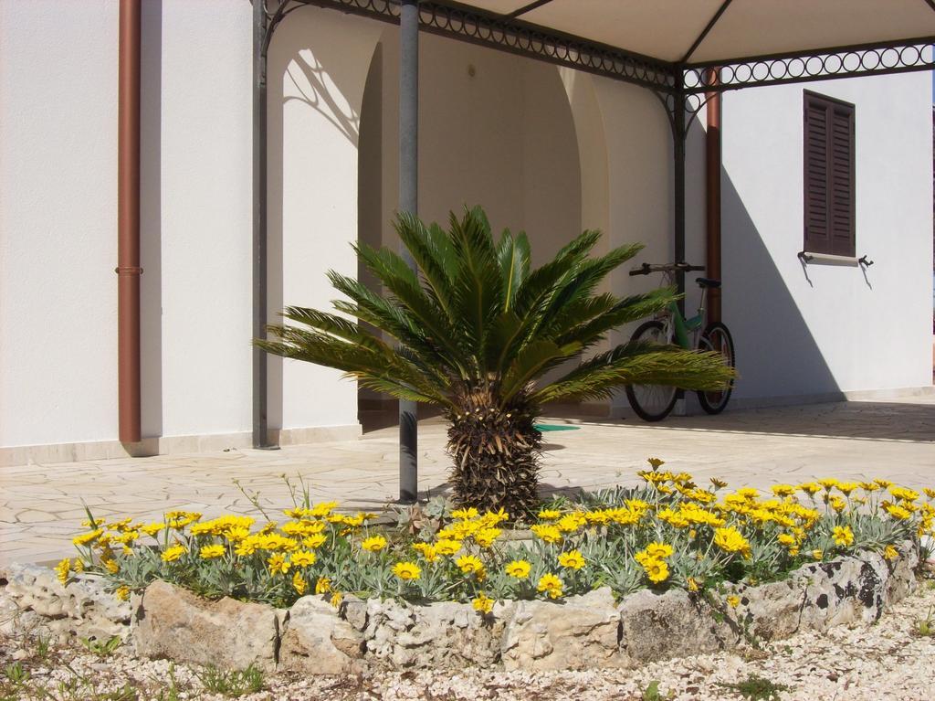 Otranto Le Sancinare Bed & Breakfast Casamassella Eksteriør bilde