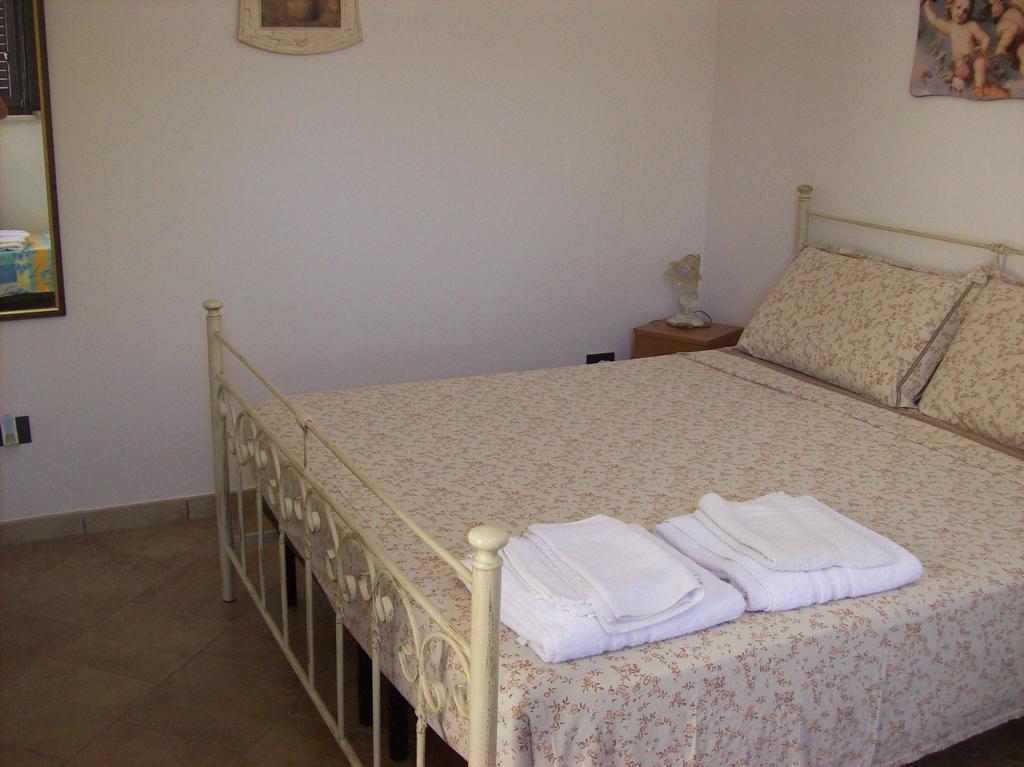 Otranto Le Sancinare Bed & Breakfast Casamassella Eksteriør bilde
