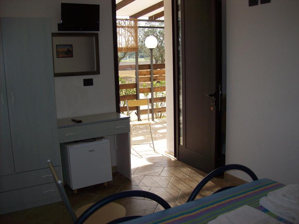Otranto Le Sancinare Bed & Breakfast Casamassella Eksteriør bilde