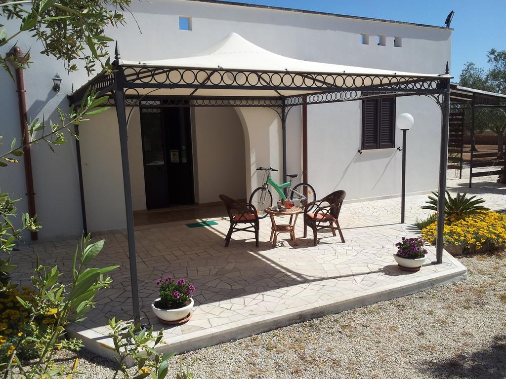 Otranto Le Sancinare Bed & Breakfast Casamassella Eksteriør bilde