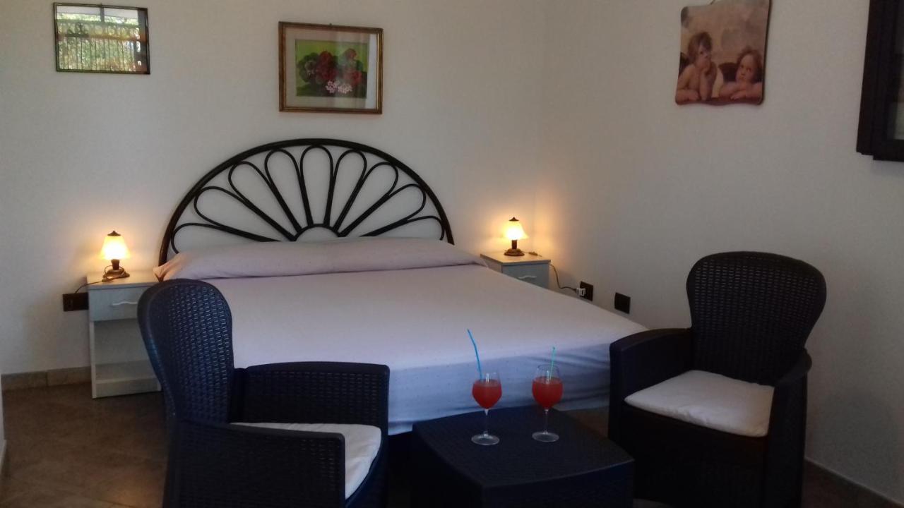 Otranto Le Sancinare Bed & Breakfast Casamassella Eksteriør bilde